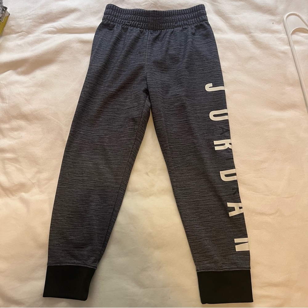 Air Jordan Youth Jogger Sweatpants Dark Gray White 3T 4Y Small 3-4 Years